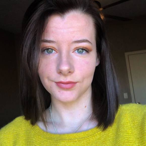 Meet your Posher, Madison - Picture 1 of 1